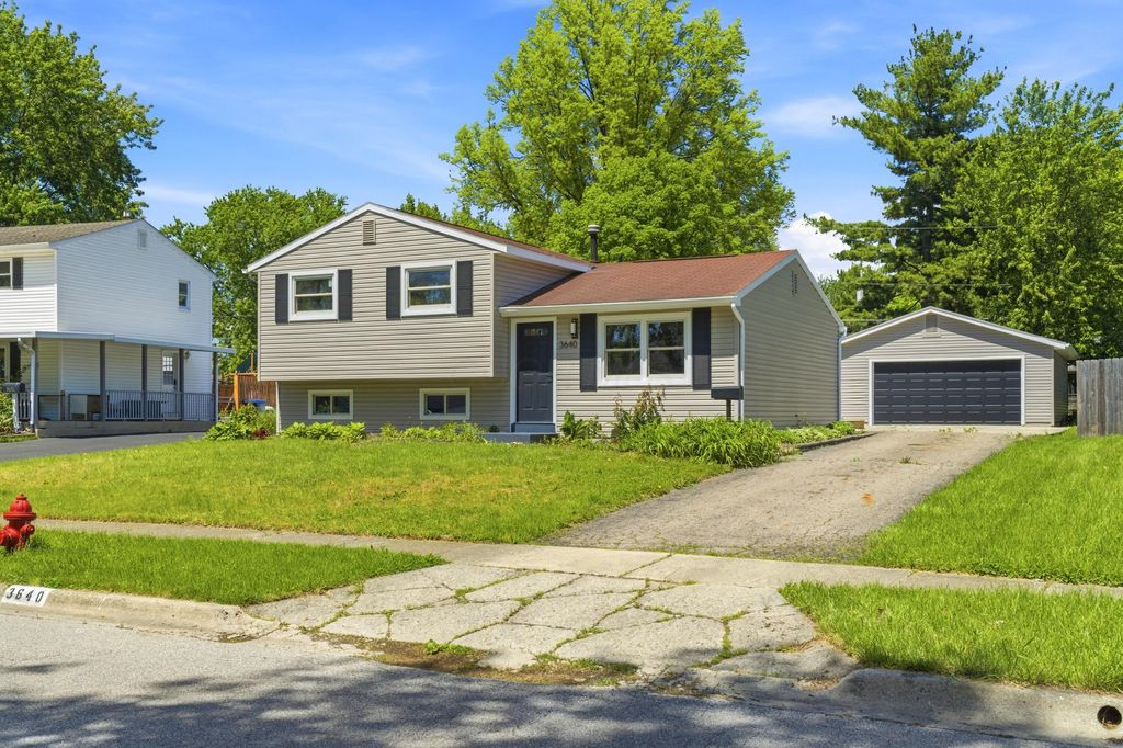Photo of 3640 Bolamo Drive, Westerville, OH 43081 (MLS # 226017312)