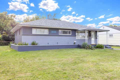Photo of 837 Demorest Road, Columbus, OH 43204 (MLS # 226027828)