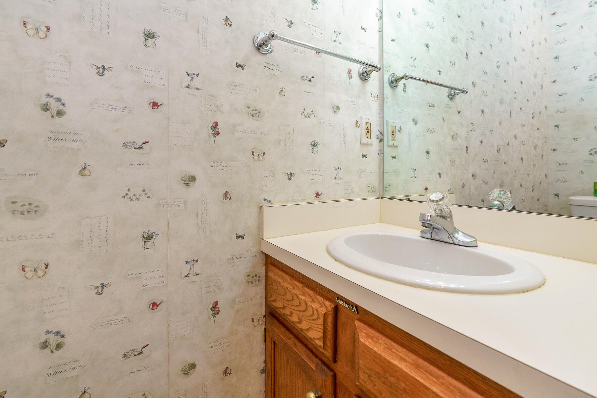 135 Juniper Avenue, Westerville, Ohio image 7