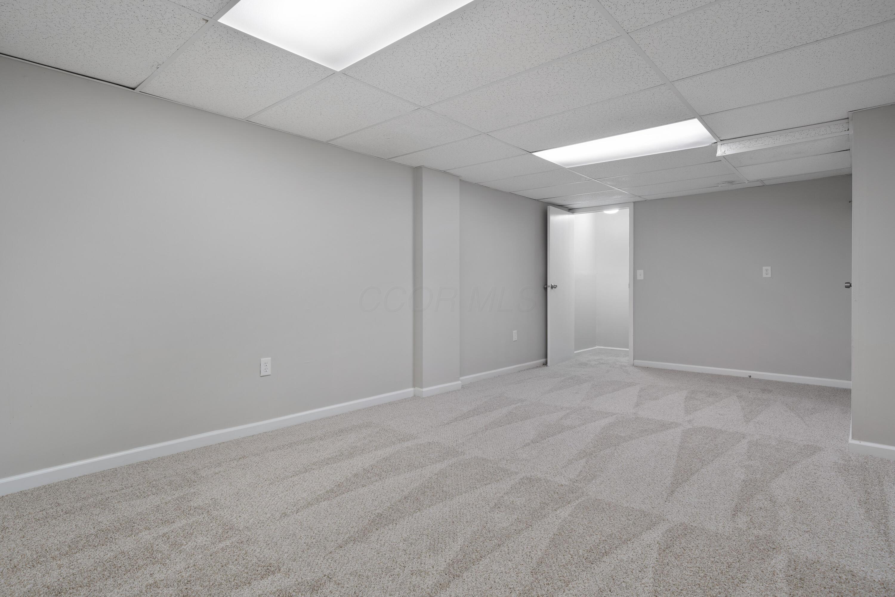 5135 Bonner Drive, Hilliard, Ohio image 36