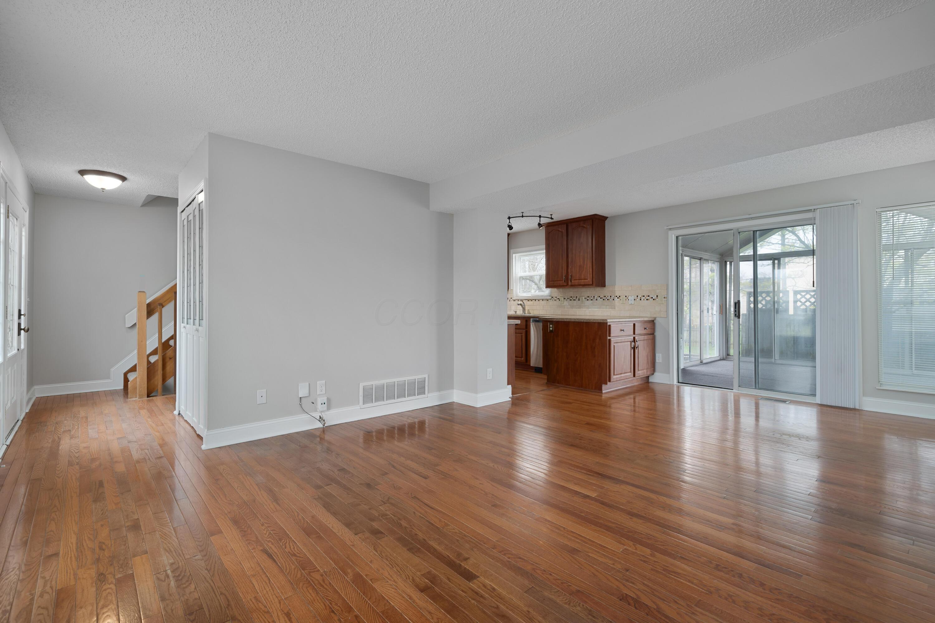 5135 Bonner Drive, Hilliard, Ohio image 13