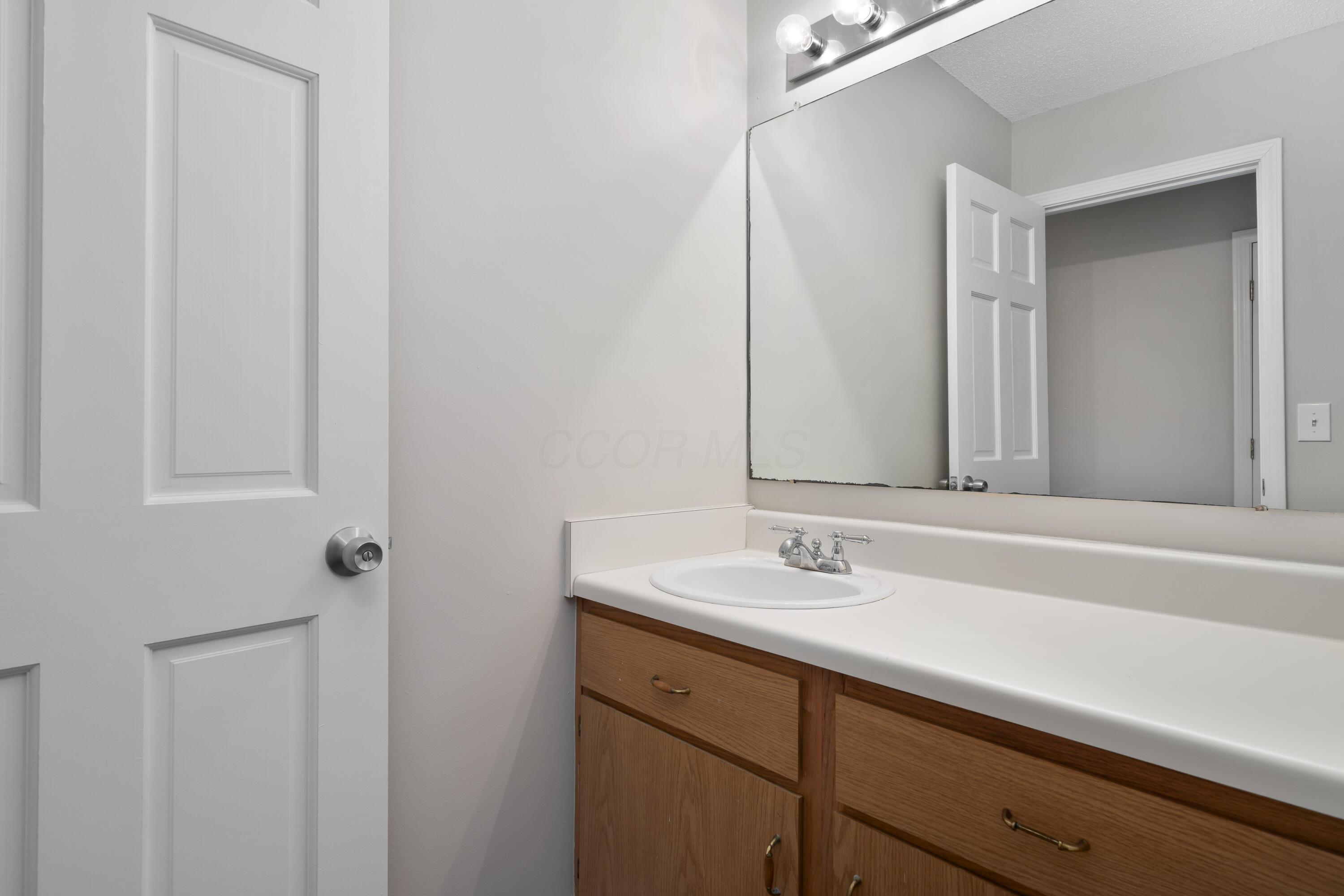 5135 Bonner Drive, Hilliard, Ohio image 33