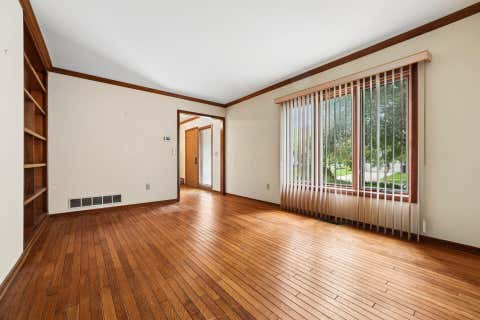 Tiny photo for 6981 Perry Drive, Worthington, OH 43085 (MLS # 226029408)
