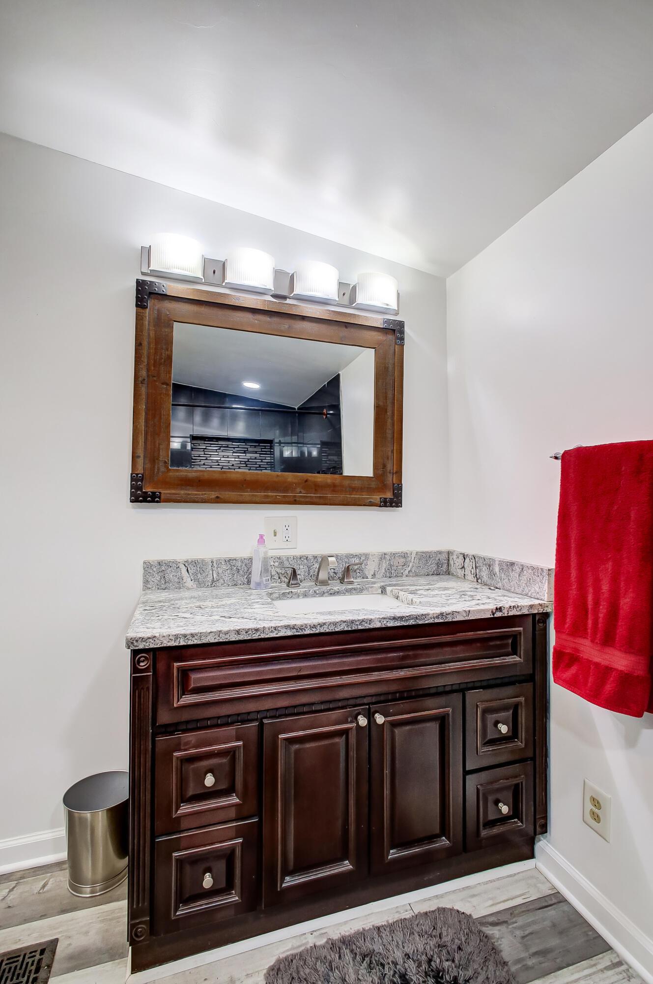 8944 Iroquois Way Way, Orient, Ohio image 17