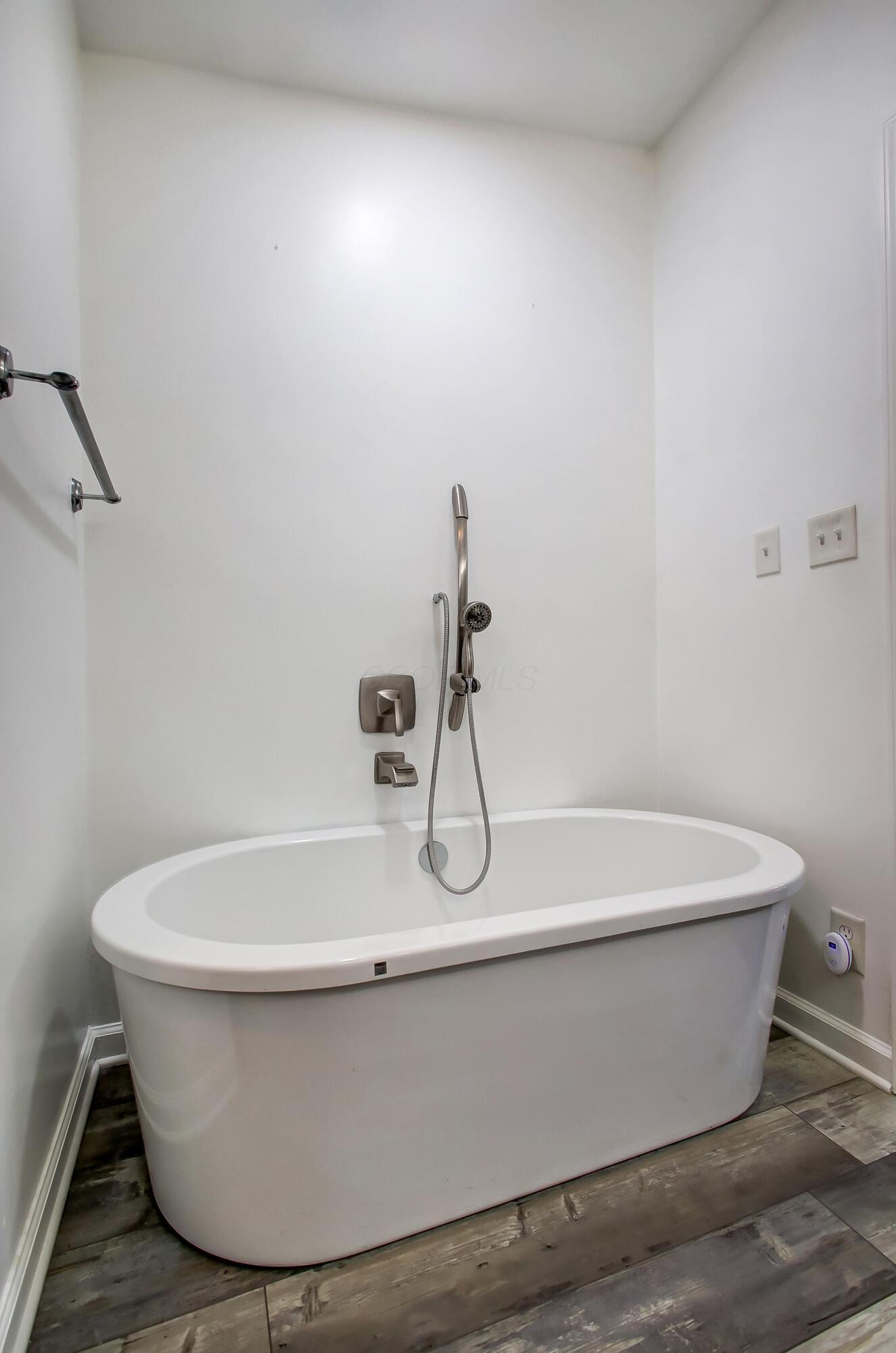 8944 Iroquois Way Way, Orient, Ohio image 20