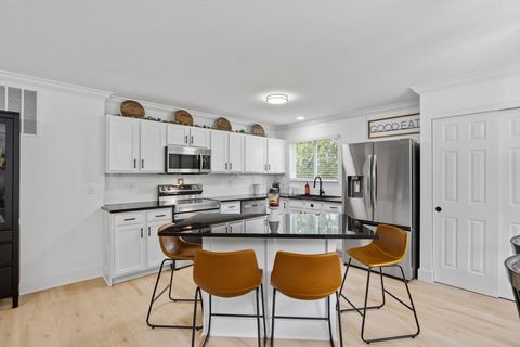 Tiny photo for 5021 Grimm Drive, Lockbourne, OH 43137 (MLS # 226014965)