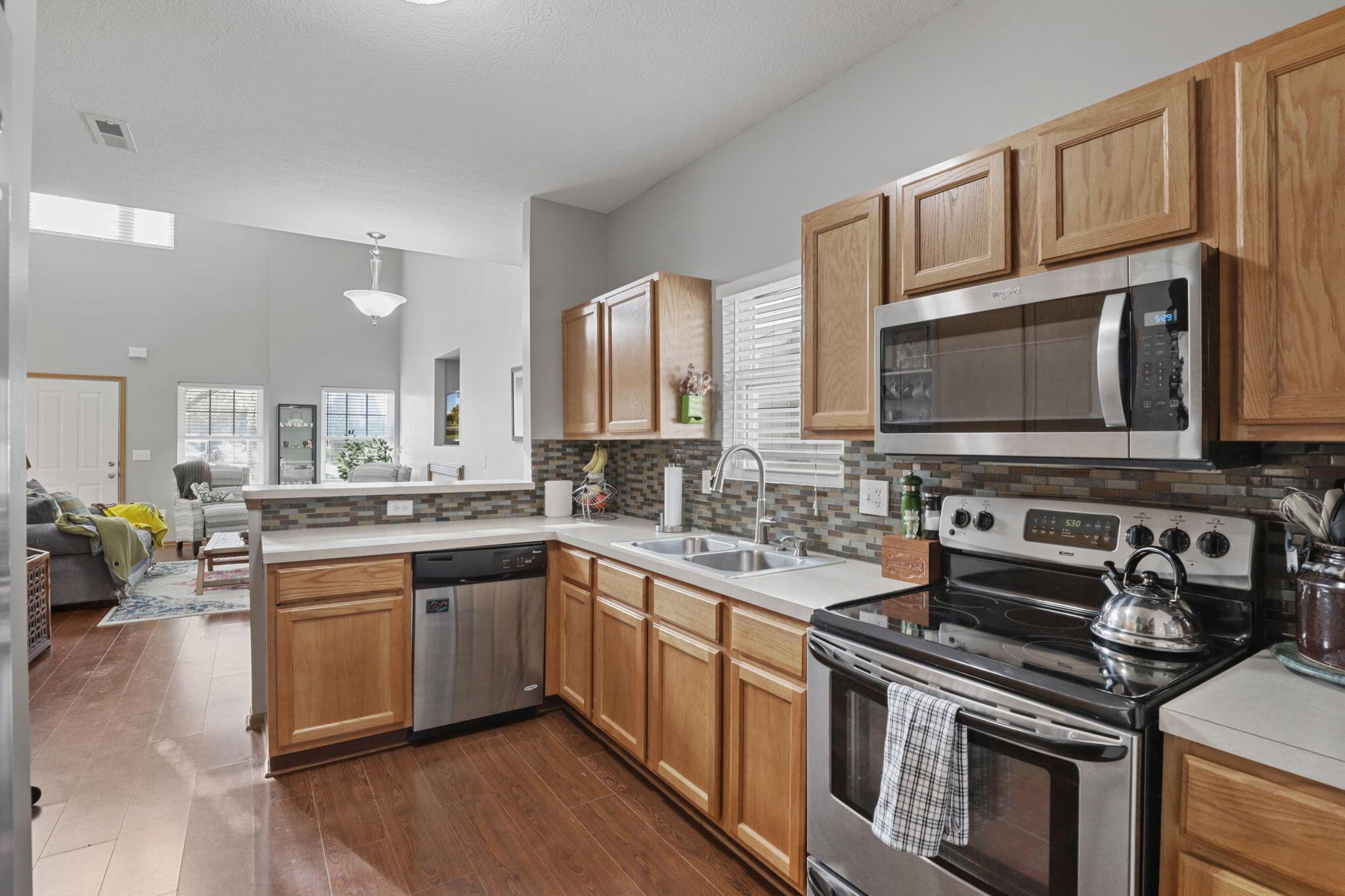 831 Summerville Drive, Delaware, Ohio image 9