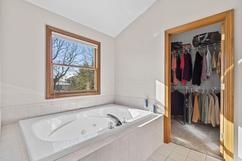 Tiny photo for 2890 Nantucket, Lewis Center, OH 43035 (MLS # 226002537)