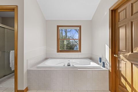 Tiny photo for 2890 Nantucket, Lewis Center, OH 43035 (MLS # 226002537)