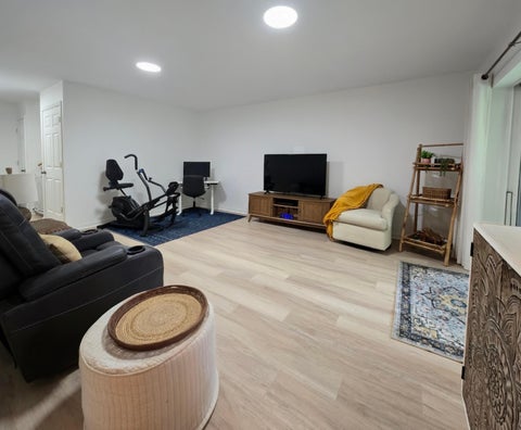 Tiny photo for 1 Banbury, Athens, OH 45701 (MLS # 226027009)