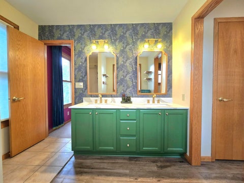 Tiny photo for 1 Banbury, Athens, OH 45701 (MLS # 226027009)