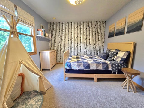 Tiny photo for 1 Banbury, Athens, OH 45701 (MLS # 226027009)