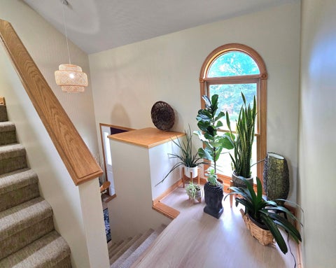 Tiny photo for 1 Banbury, Athens, OH 45701 (MLS # 226027009)