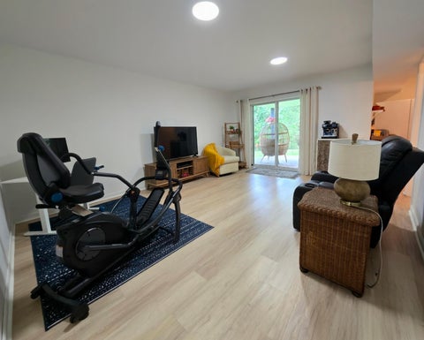 Tiny photo for 1 Banbury, Athens, OH 45701 (MLS # 226027009)