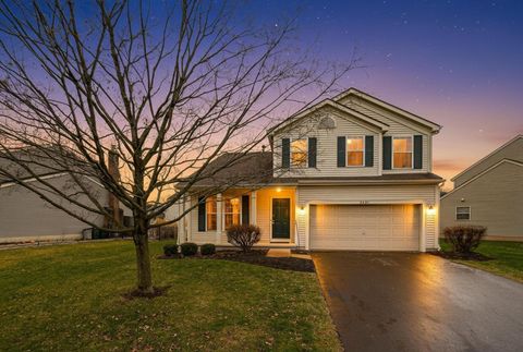 Photo of 6941 Hemmingford Drive, Canal Winchester, OH 43110 (MLS # 225046238)