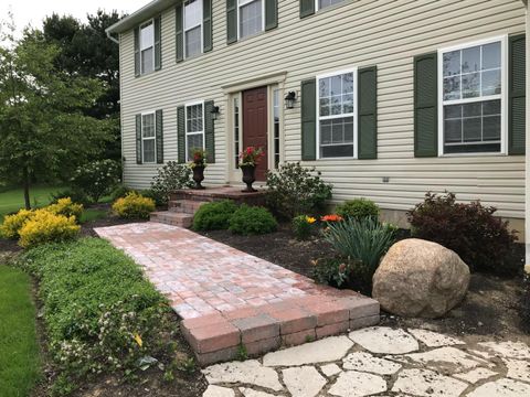 Tiny photo for 50 Buttercup Court SW, Pataskala, OH 43062 (MLS # 226004452)