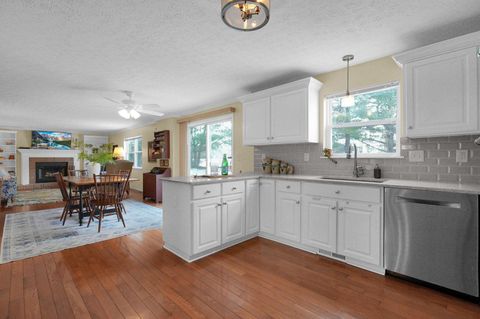 Tiny photo for 50 Buttercup Court SW, Pataskala, OH 43062 (MLS # 226004452)