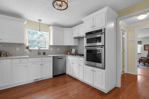 Tiny photo for 50 Buttercup Court SW, Pataskala, OH 43062 (MLS # 226004452)