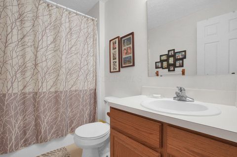 Tiny photo for 50 Buttercup Court SW, Pataskala, OH 43062 (MLS # 226004452)