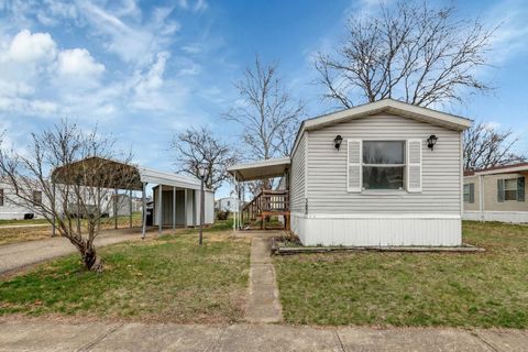 Photo of 2445 Columbus Lancaster Road NW 383 Hemlock #383 Hemlock, Lancaster, OH 43130 (MLS # 226007219)