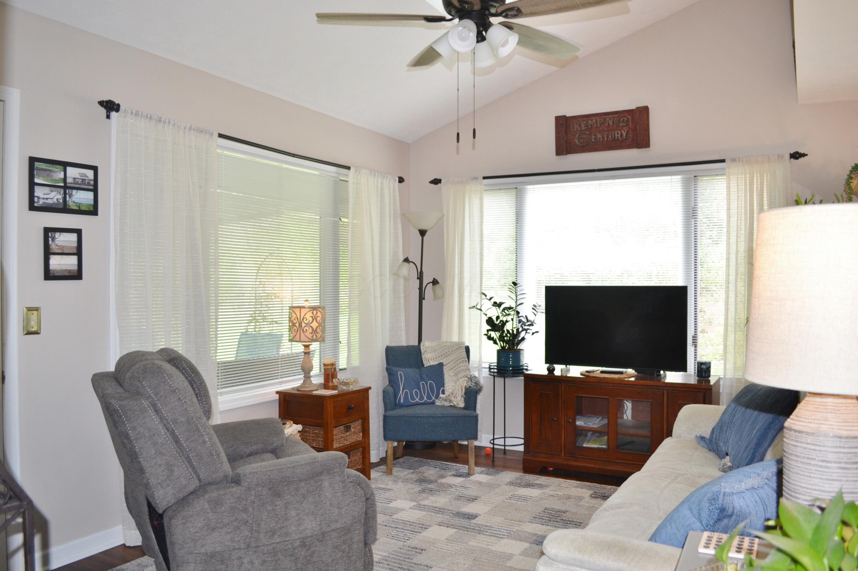 5617 Calais Drive, Springfield, Ohio image 14
