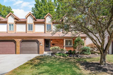 410 Fenway Road Unit B, Columbus, OH 43214 - #: 224039273