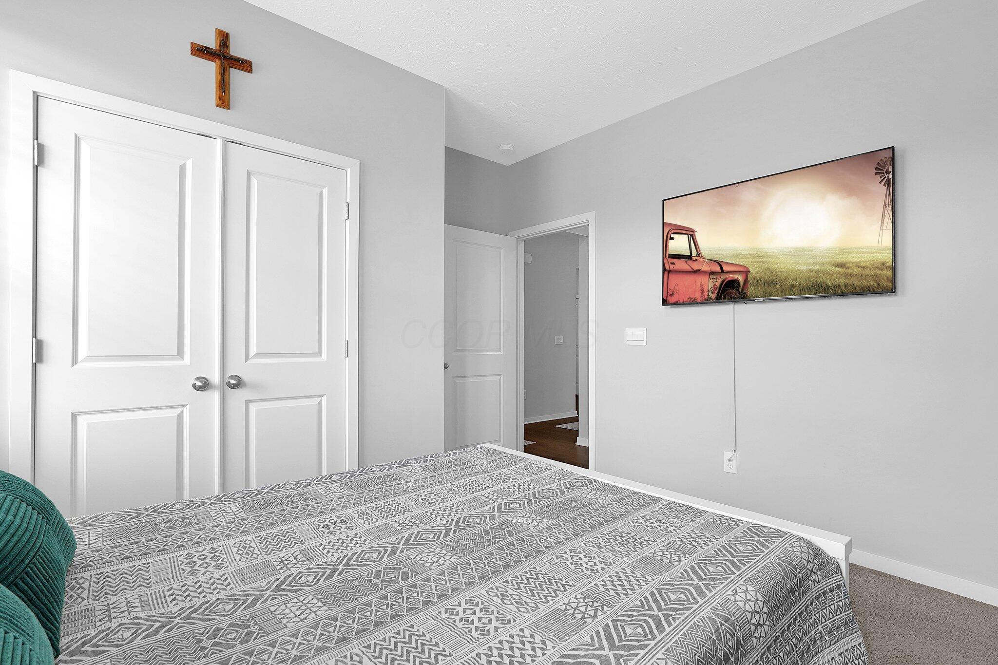 1390 Hemetite Drive, Grove City, Ohio image 26