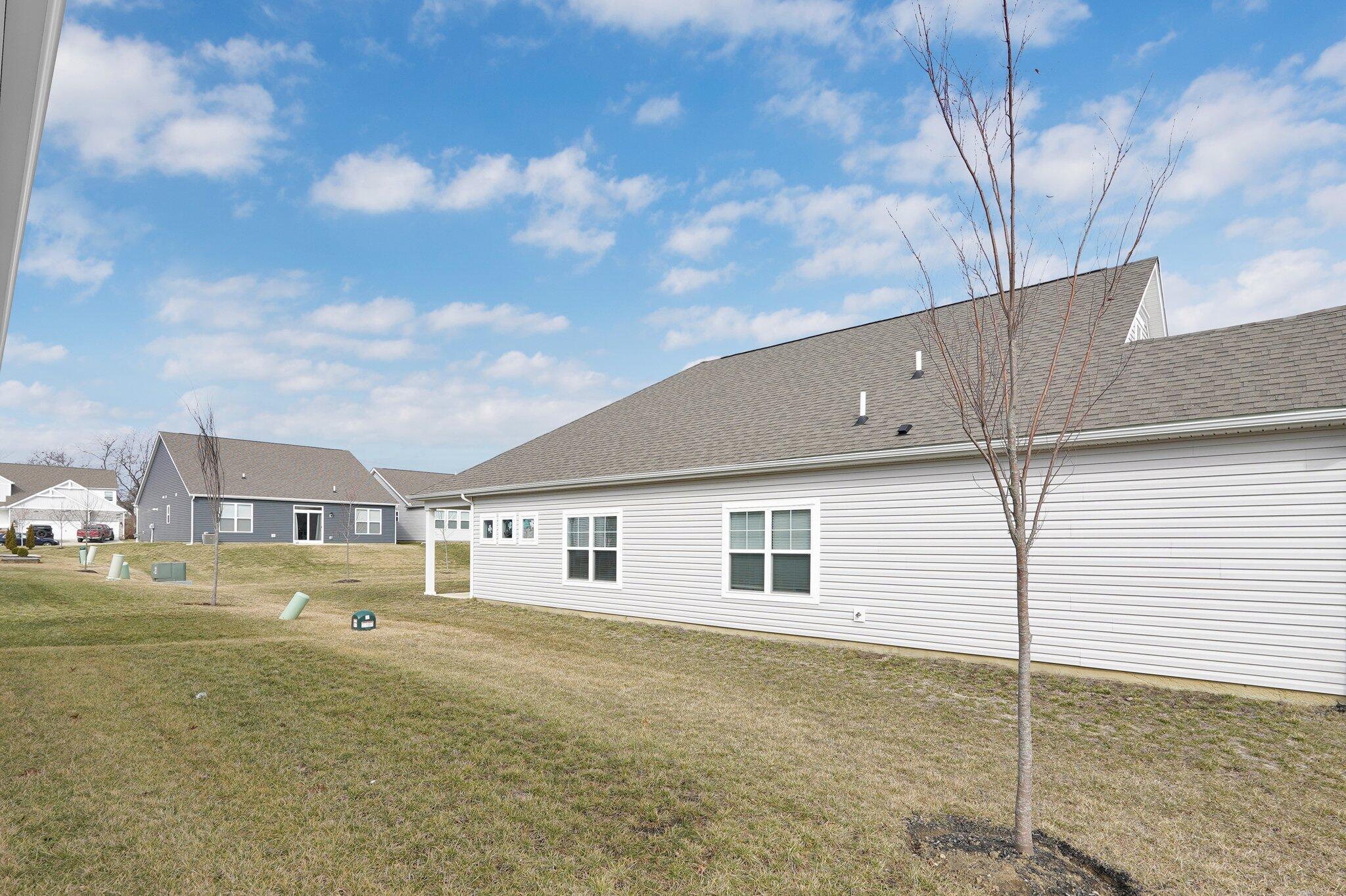 1390 Hemetite Drive, Grove City, Ohio image 36