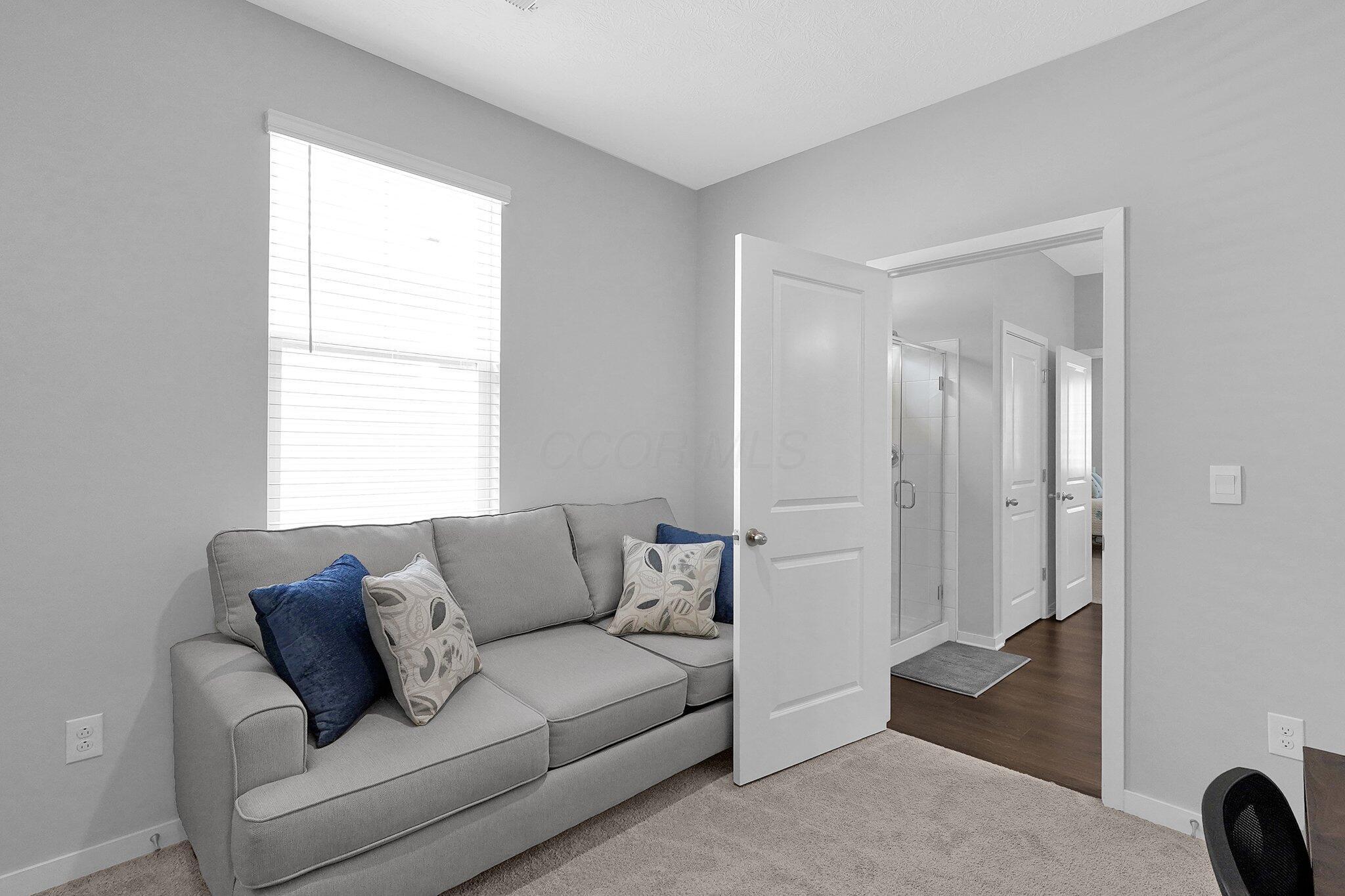 1390 Hemetite Drive, Grove City, Ohio image 30