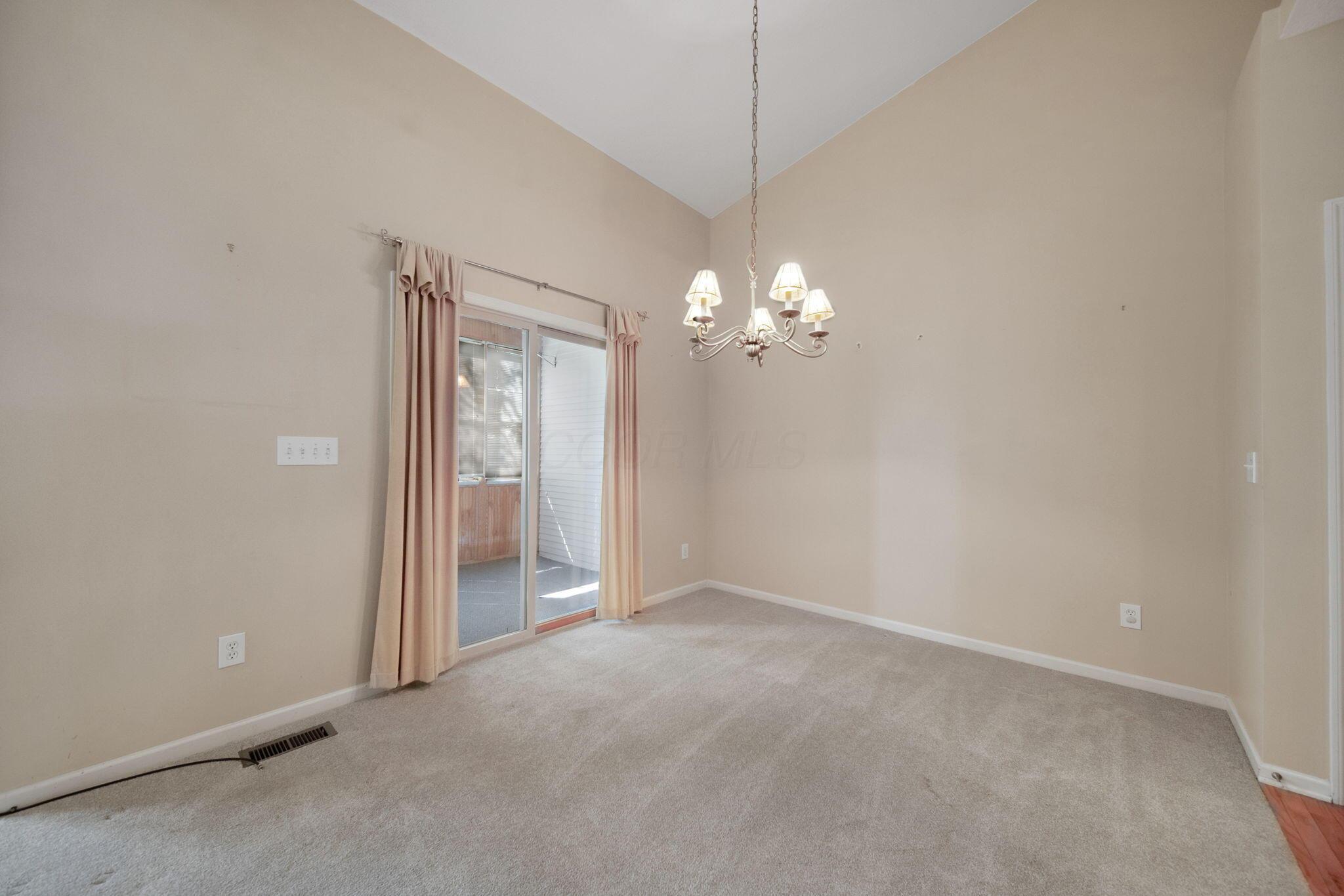 5931 Coventry Hurst Lane, Hilliard, Ohio image 16