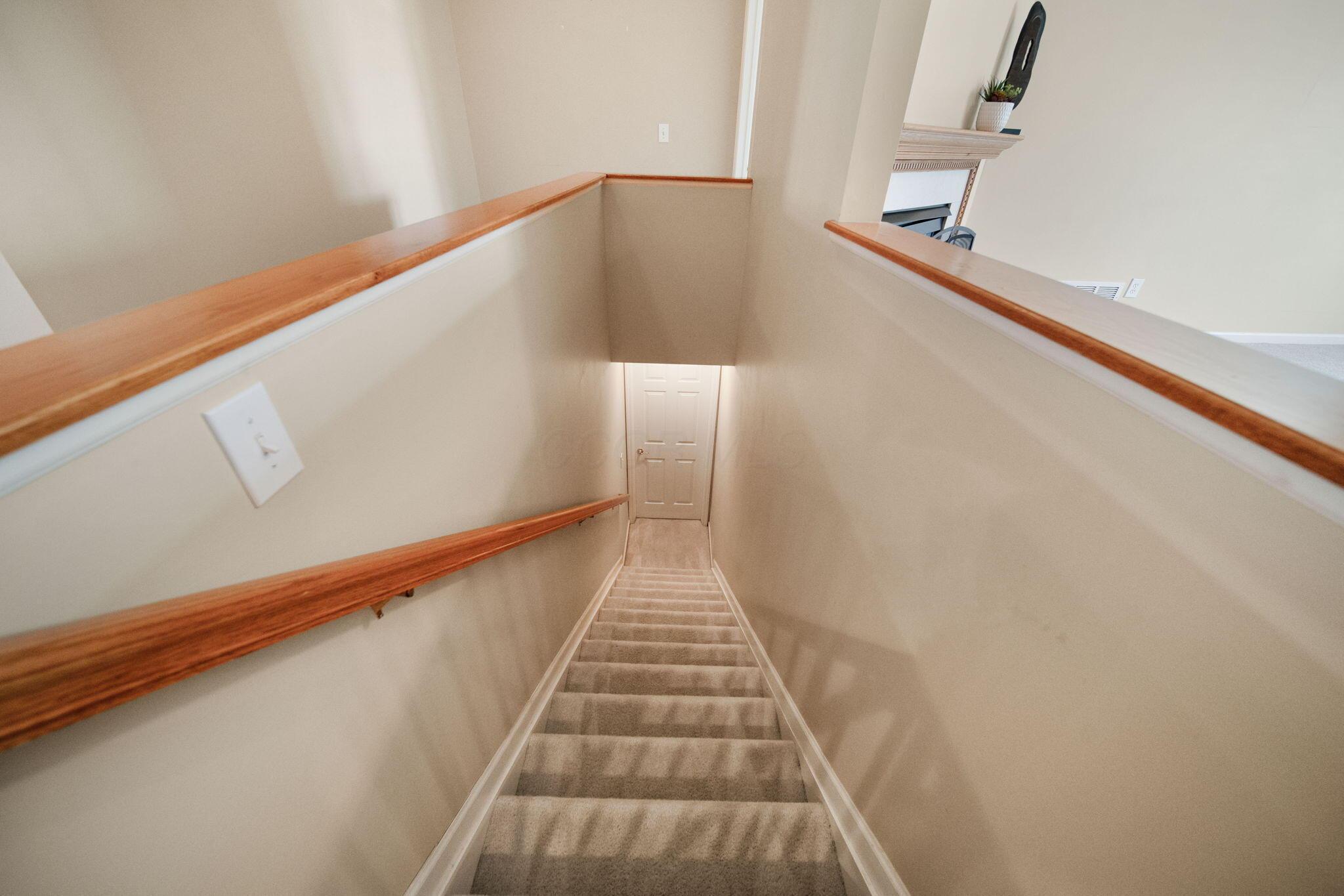 5931 Coventry Hurst Lane, Hilliard, Ohio image 33