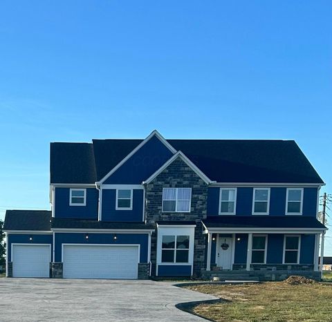 Photo of 1045 Damon Drive, Washington Court House, OH 43160 (MLS # 226005136)