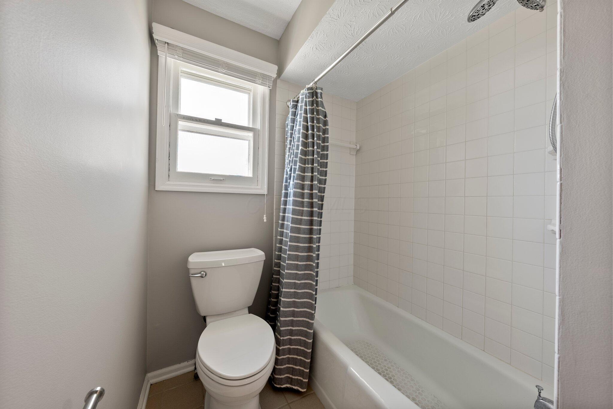 1641 Ramblewood Avenue, Columbus, Ohio image 30