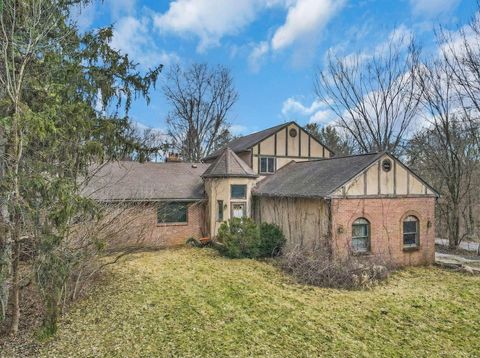 Photo of 8459 Big Walnut Road, Westerville, OH 43082 (MLS # 226005026)
