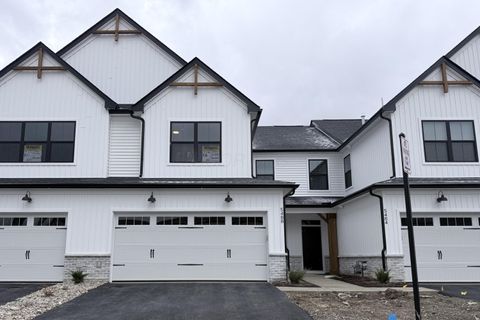 Photo of 5488 Fawnsbury Court, Powell, OH 43065 (MLS # 225039333)