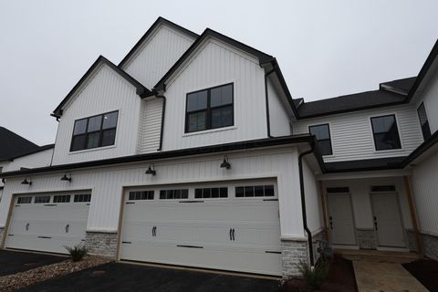 Photo of 5488 Fawnsbury Court, Powell, OH 43065 (MLS # 225039333)