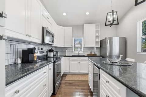 Tiny photo for 85 Dana Avenue, Columbus, OH 43222 (MLS # 226014257)