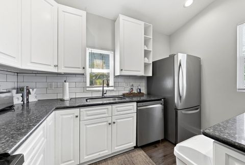Tiny photo for 85 Dana Avenue, Columbus, OH 43222 (MLS # 226014257)