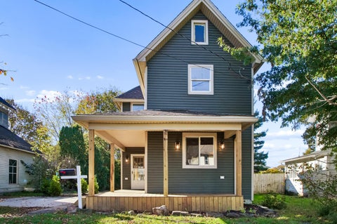 Photo of 39 N 21st Street, Newark, OH 43055 (MLS # 226040347)
