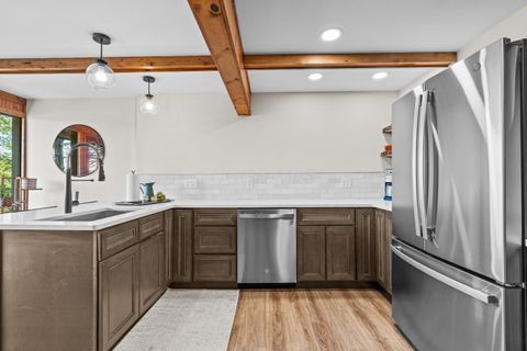 Tiny photo for 4 Hide-A-Way Hills Lane, Sugar Grove, OH 43155 (MLS # 226005540)