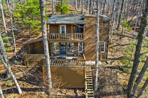 Tiny photo for 4 Hide-A-Way Hills Lane, Sugar Grove, OH 43155 (MLS # 226005540)