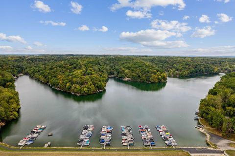 Tiny photo for 4 Hide-A-Way Hills Lane, Sugar Grove, OH 43155 (MLS # 226005540)