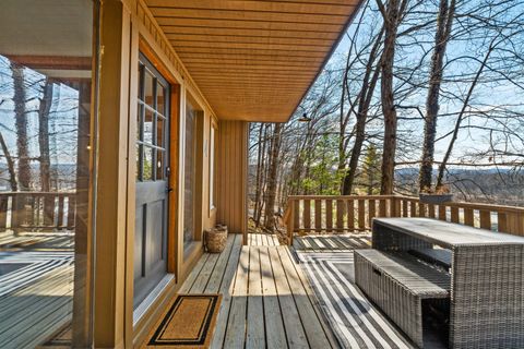 Tiny photo for 4 Hide-A-Way Hills Lane, Sugar Grove, OH 43155 (MLS # 226005540)