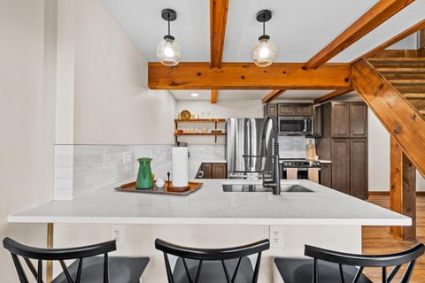 Tiny photo for 4 Hide-A-Way Hills Lane, Sugar Grove, OH 43155 (MLS # 226005540)