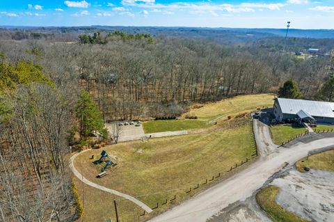 Tiny photo for 4 Hide-A-Way Hills Lane, Sugar Grove, OH 43155 (MLS # 226005540)