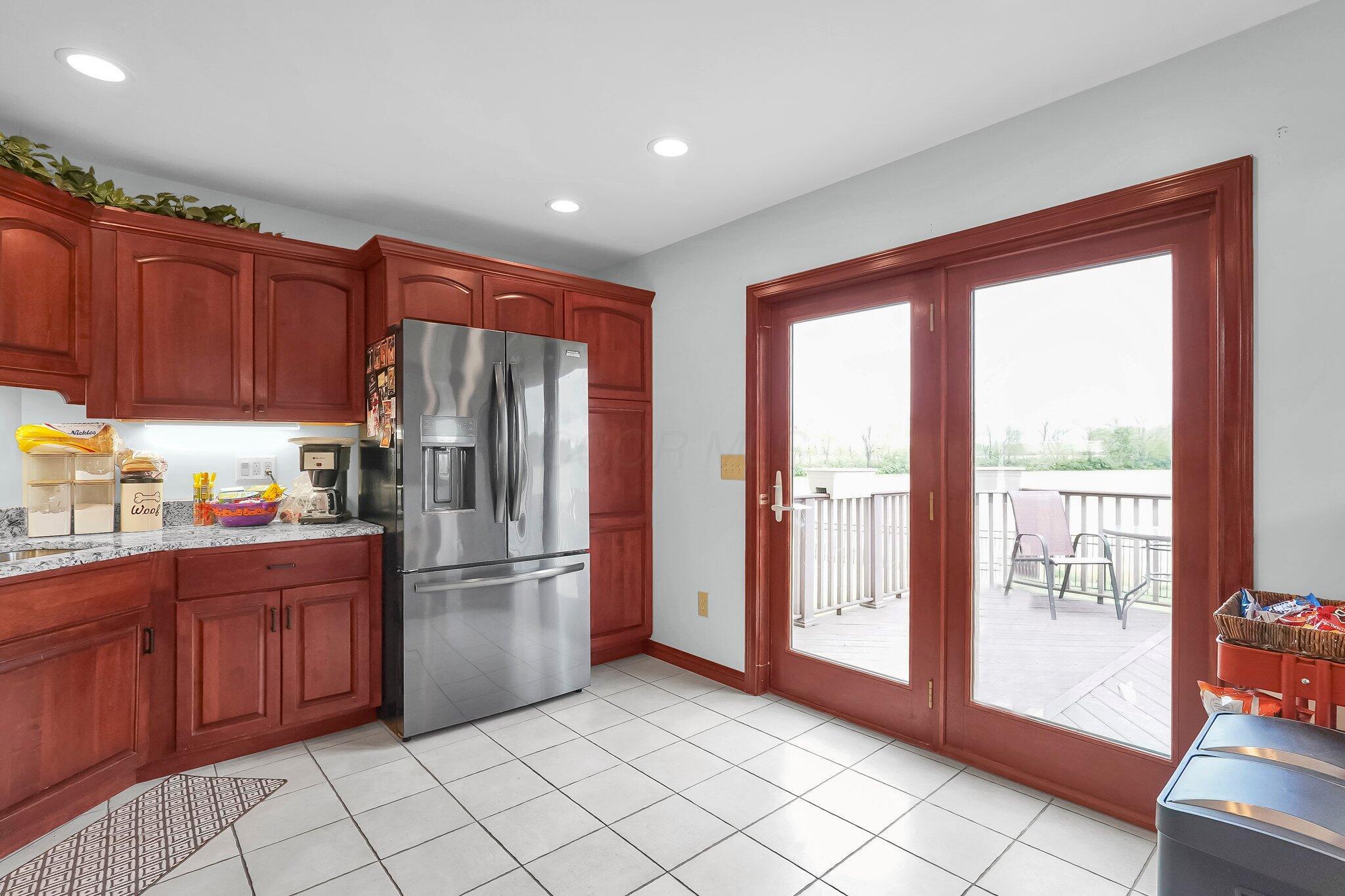 1574 Brooke Park Drive, Circleville, Ohio image 14