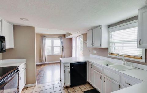 Tiny photo for 2721 Woodland Trail Drive, Columbus, OH 43231 (MLS # 225045395)