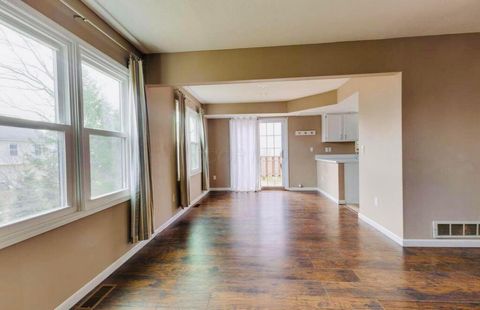 Tiny photo for 2721 Woodland Trail Drive, Columbus, OH 43231 (MLS # 225045395)