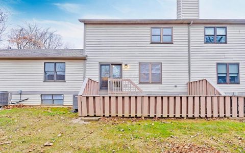 Tiny photo for 2721 Woodland Trail Drive, Columbus, OH 43231 (MLS # 225045395)