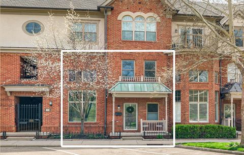 Photo of 704 Park Street, Columbus, OH 43215 (MLS # 226010830)